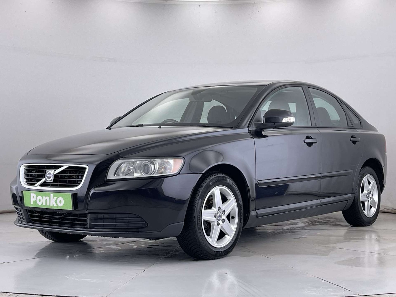 Used Volvo S40 2010 for sale - 76412603: Photo 4