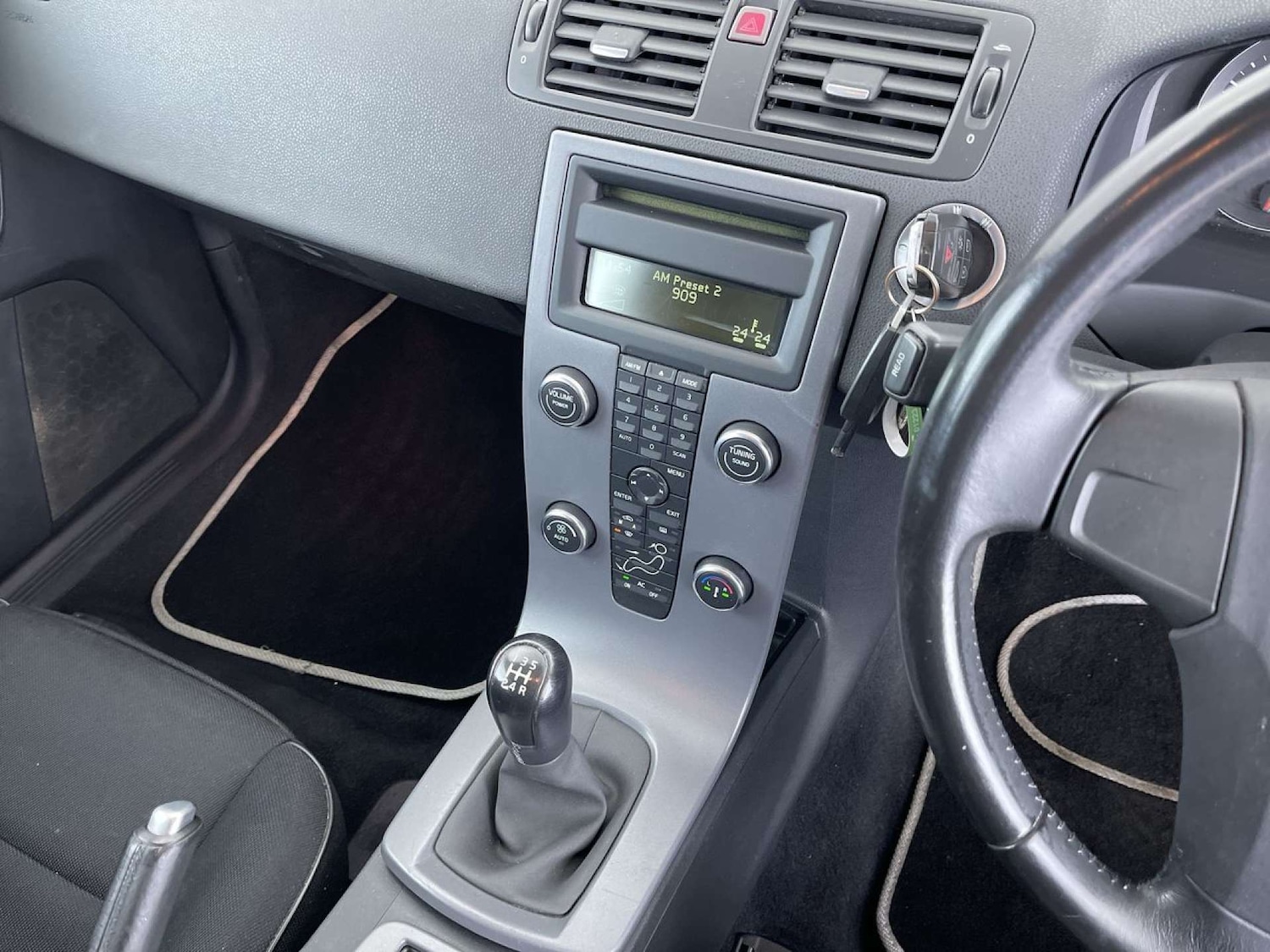 Used Volvo S40 2010 for sale - 76412603: Photo 44