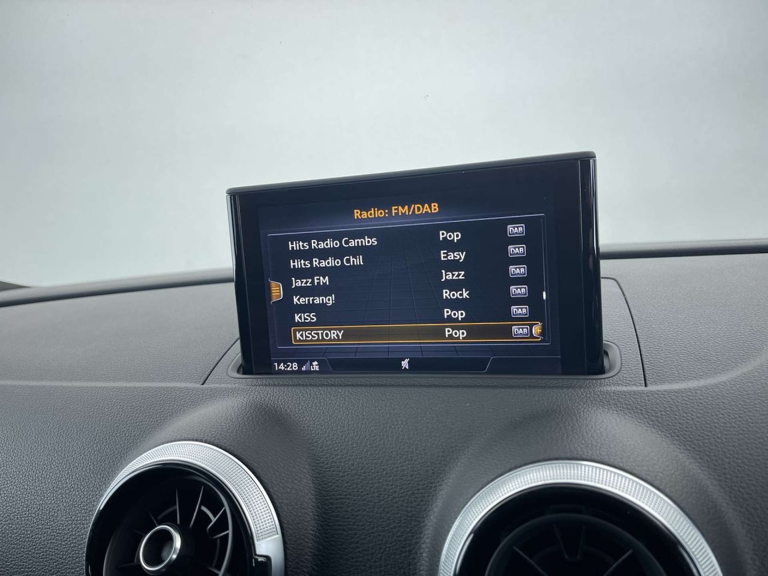 Used Audi A3 2017 for sale - 76601969: Photo 39