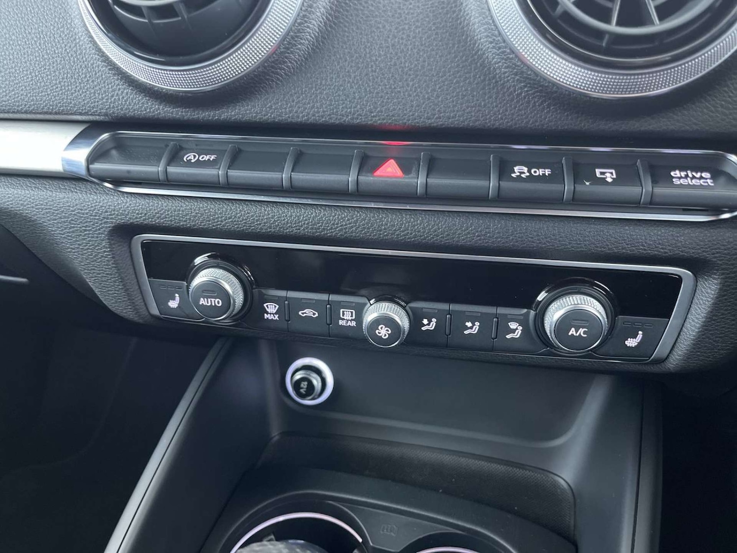 Used Audi A3 2017 for sale - 76601969: Photo 42