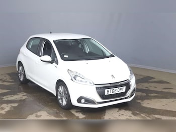 2019 - 1.2 208 Signature S/S 5dr