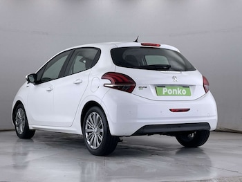 Used Peugeot 208 2019 for sale - 76921239: Photo