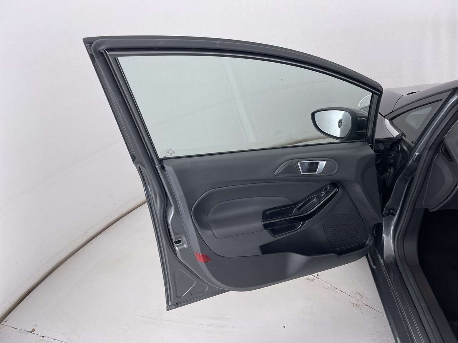 Used Ford Fiesta 2016 for sale - 76206197: Photo 27