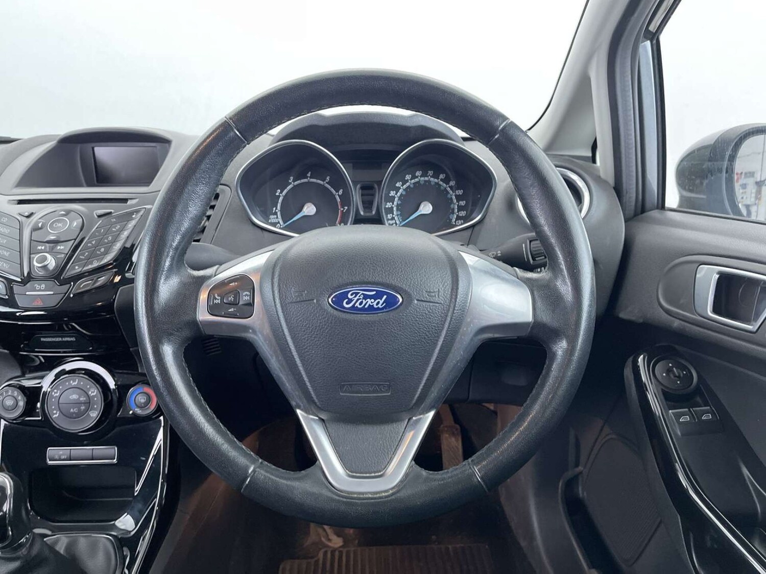 Used Ford Fiesta 2016 for sale - 76206197: Photo 36