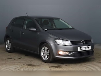 Used Volkswagen Polo 2017 for sale - 76402705: Photo