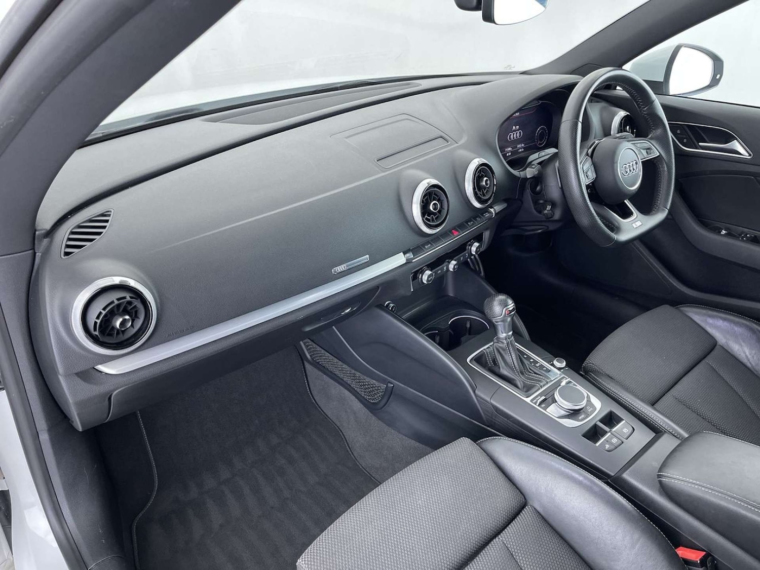 Used Audi A3 2018 for sale - 76210024: Photo 30