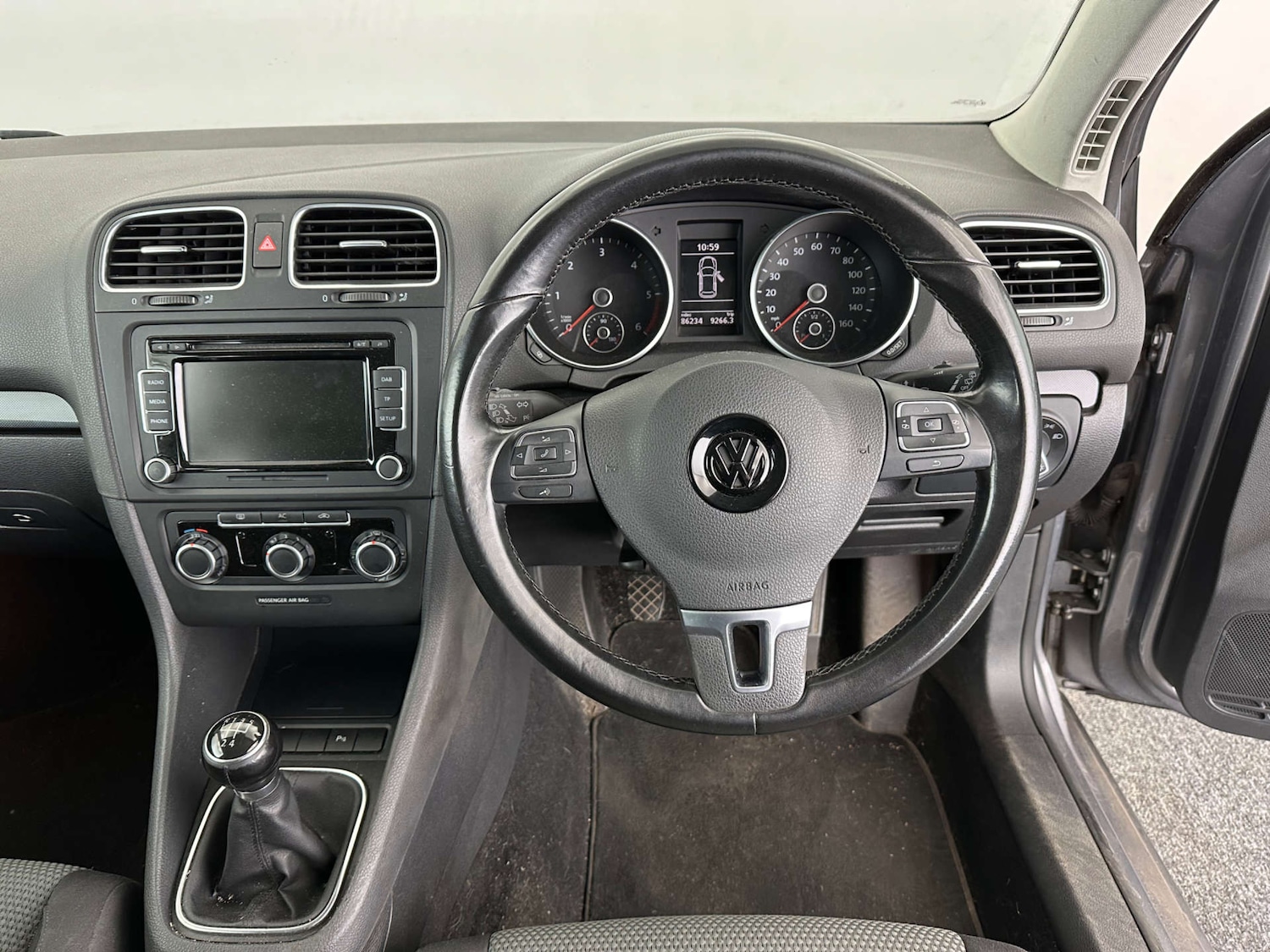 Used Volkswagen Golf 2010 for sale - 78090330: Photo 10