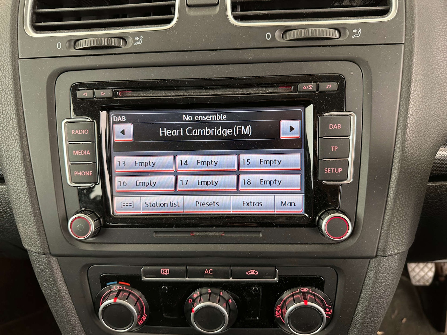 Used Volkswagen Golf 2010 for sale - 78090330: Photo 14