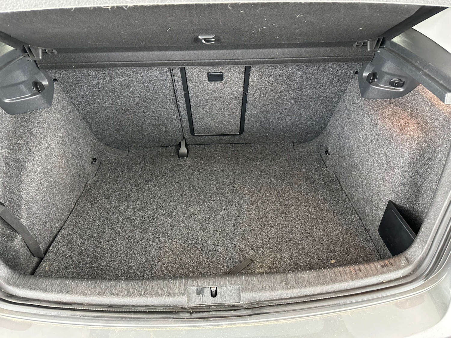 Used Volkswagen Golf 2010 for sale - 78090330: Photo 7