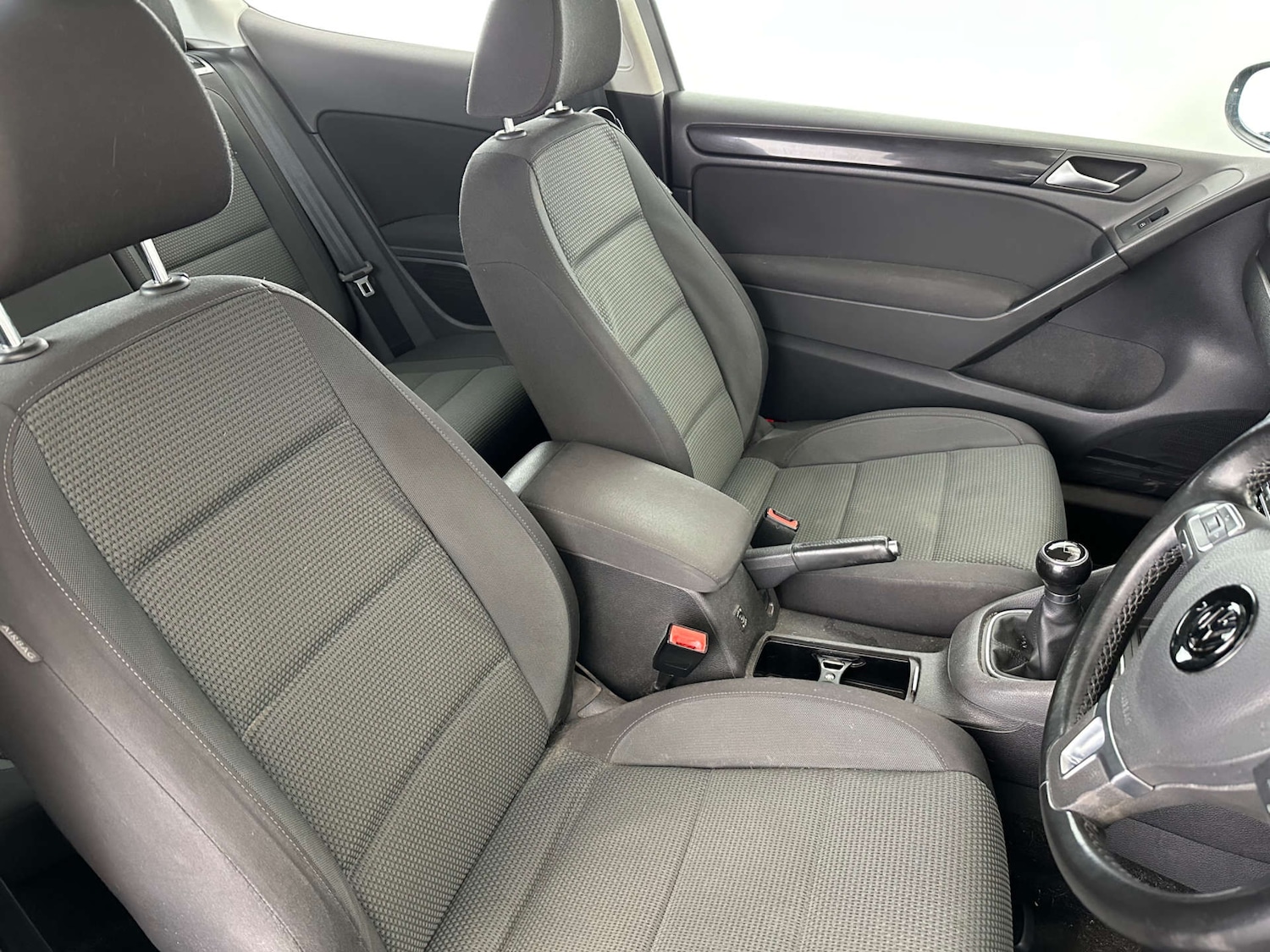 Used Volkswagen Golf 2010 for sale - 78090330: Photo 8