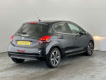 Used Peugeot 208 2018 for sale - 78281678: Photo