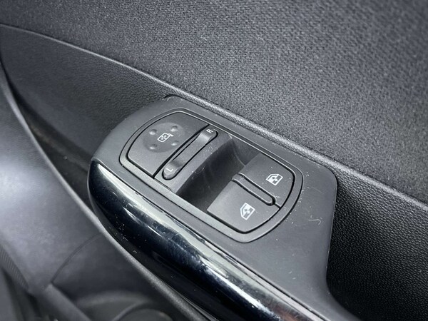Used Vauxhall Corsa 2014 for sale - 76265231: Photo 47