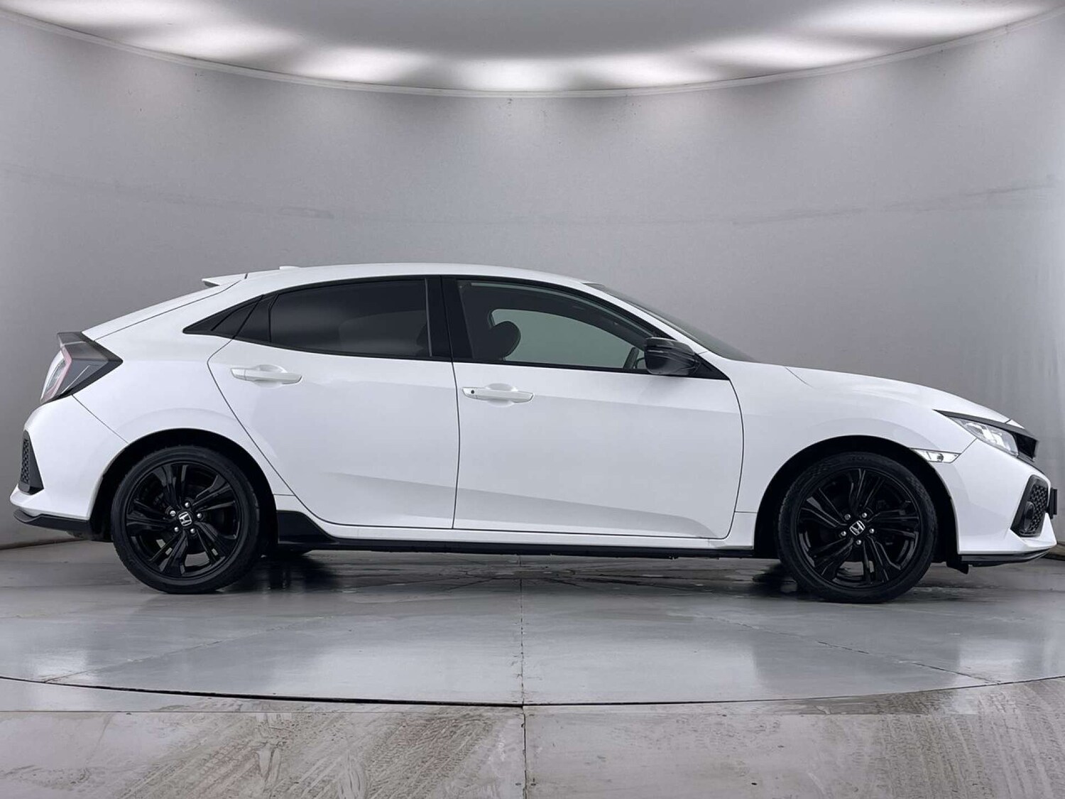 Used Honda Civic 2018 for sale - 76884364: Photo 15