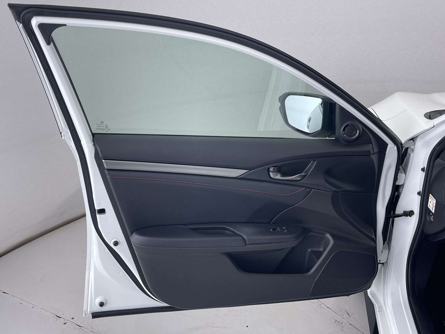 Used Honda Civic 2018 for sale - 76884364: Photo 27