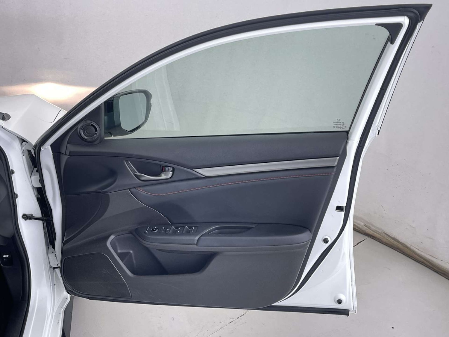 Used Honda Civic 2018 for sale - 76884364: Photo 29