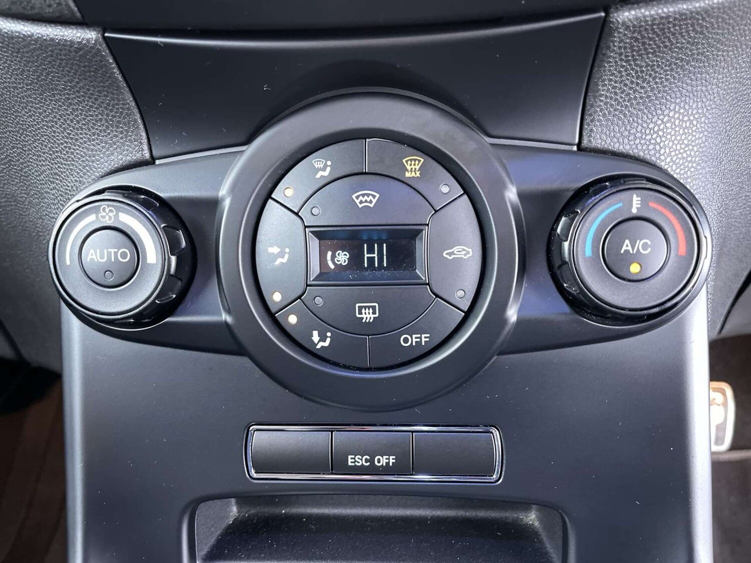 Used Ford Fiesta 2016 for sale - 77567816: Photo 42