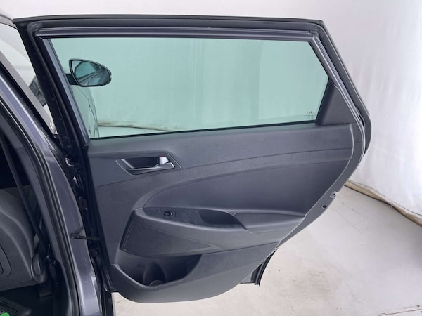 Used Hyundai TUCSON 2018 for sale - 76232977: Photo 30