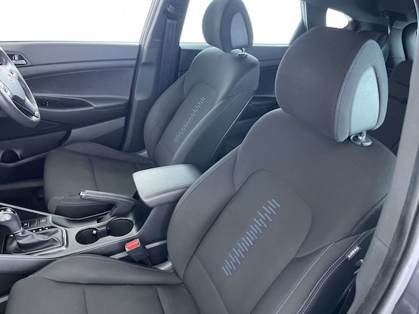 Used Hyundai TUCSON 2018 for sale - 76232977: Photo 31
