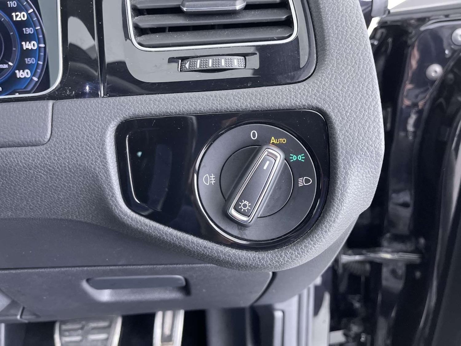 Used Volkswagen Golf 2020 for sale - 77337021: Photo 50