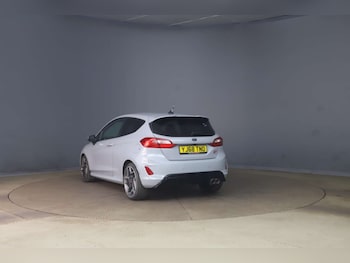 Used Ford Fiesta 2018 for sale - 79070742: Photo