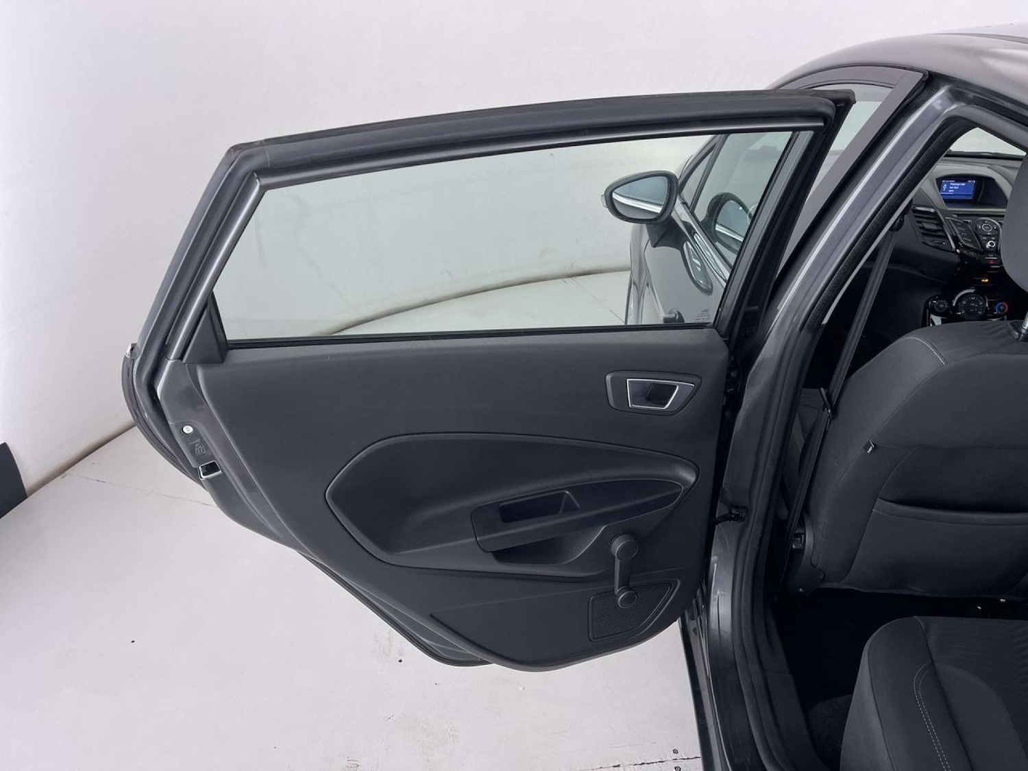 Used Ford Fiesta 2016 for sale - 76100789: Photo 28