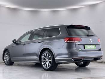 Used Volkswagen Passat 2017 for sale - 74884261: Photo
