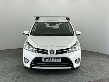 Used Toyota Verso 2017 for sale - 78596107: Photo