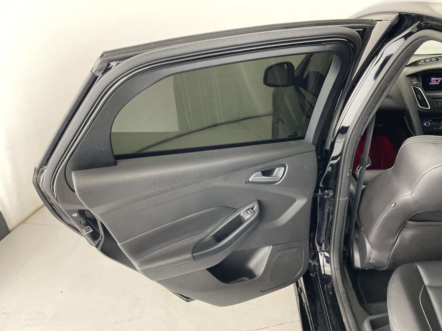 Used Ford Focus 2017 for sale - 77221042: Photo 26