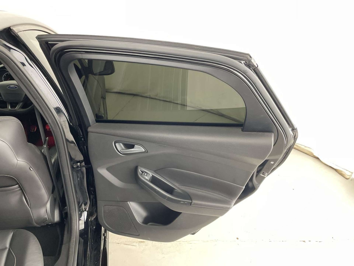 Used Ford Focus 2017 for sale - 77221042: Photo 28