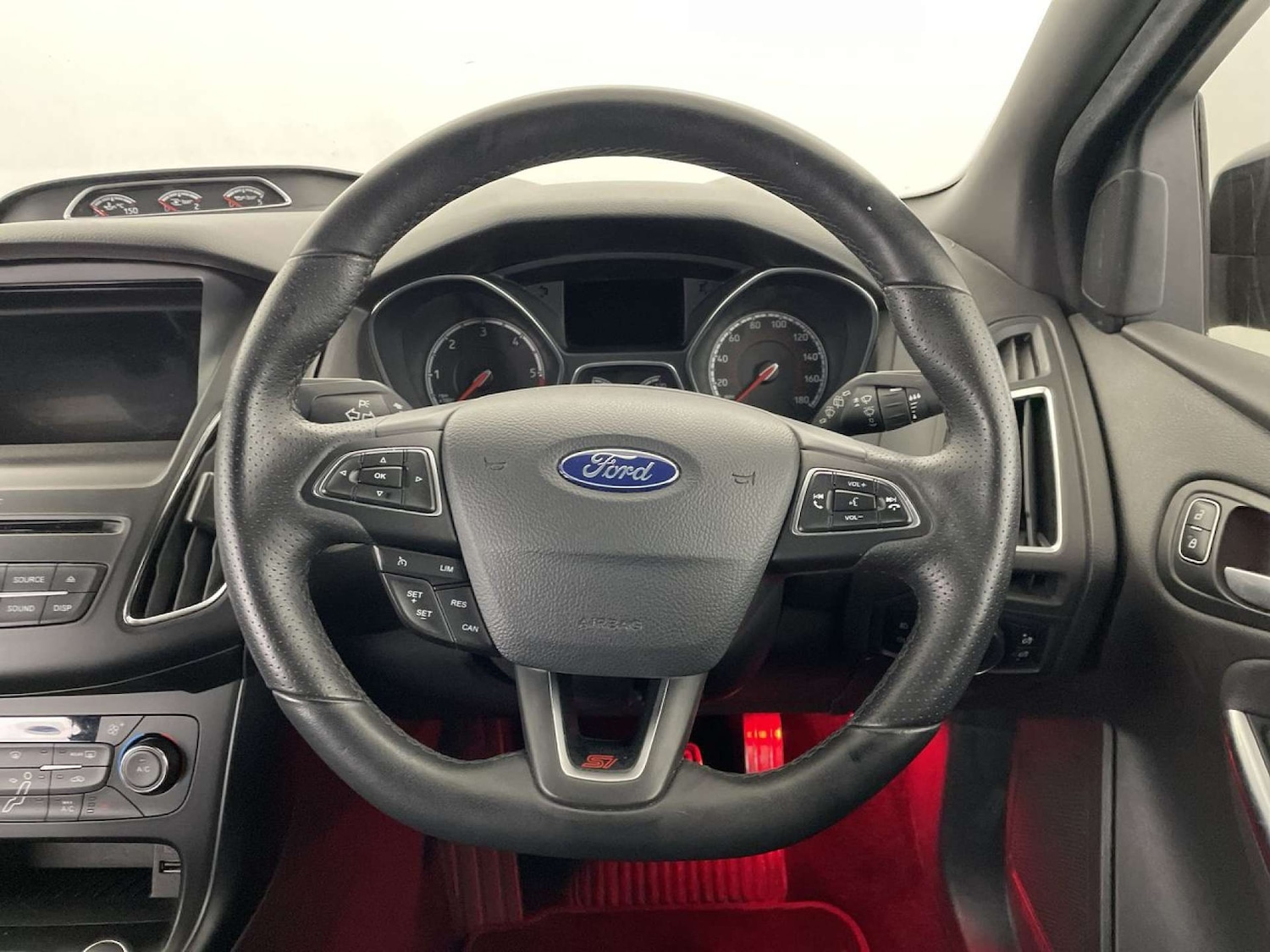 Used Ford Focus 2017 for sale - 77221042: Photo 34