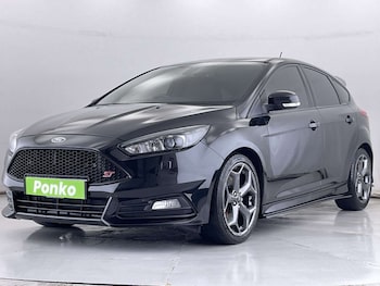 Used Ford Focus 2017 for sale - 77221042: Photo