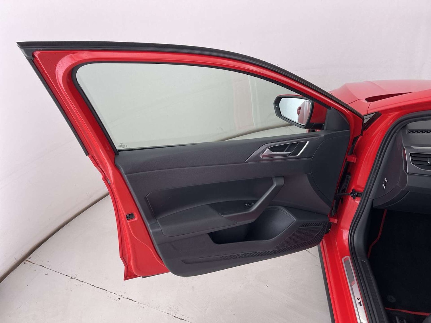 Used Volkswagen Polo 2018 for sale - 76509332: Photo 27