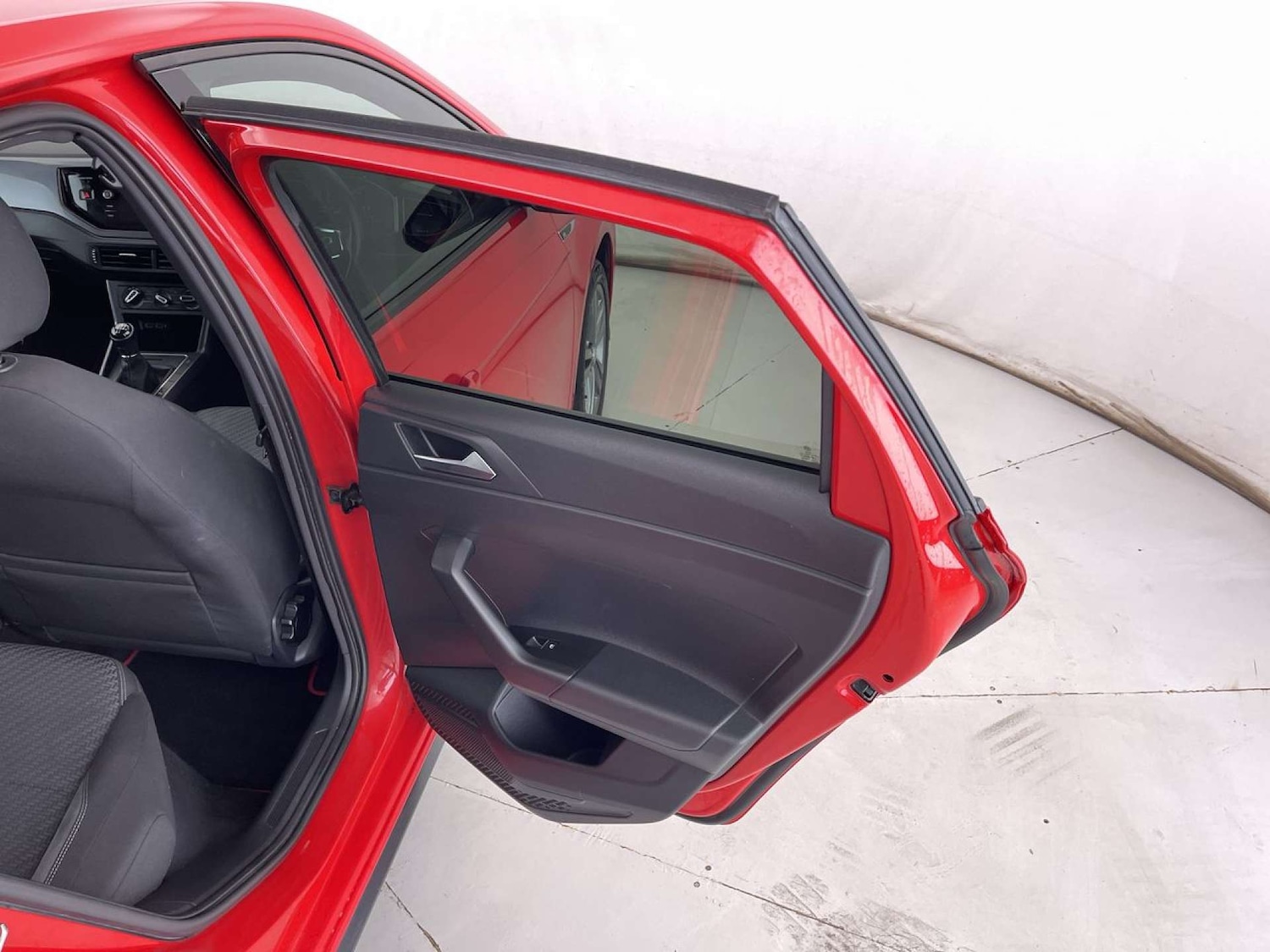 Used Volkswagen Polo 2018 for sale - 76509332: Photo 30