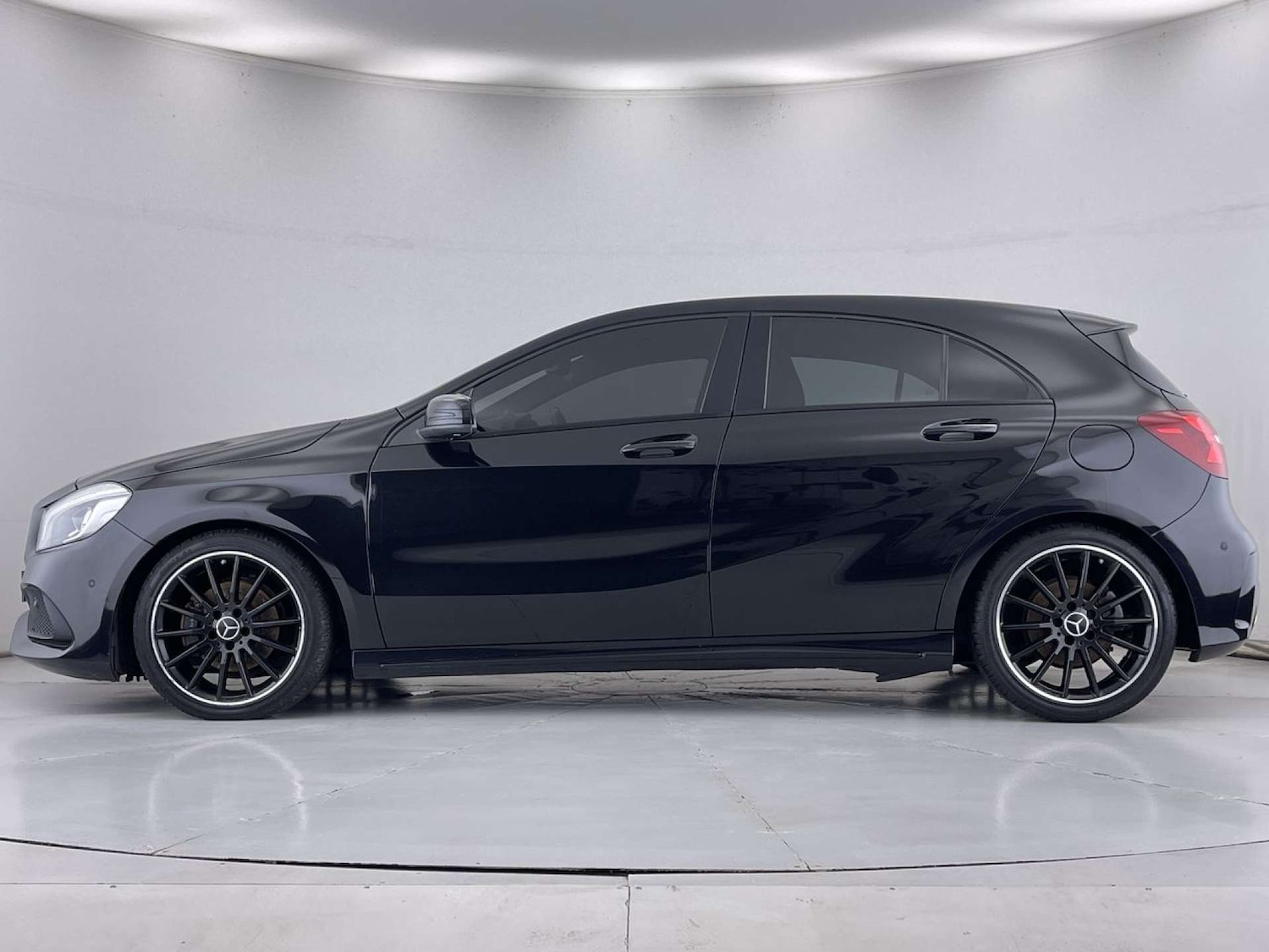 Used Mercedes-Benz A-Class 2018 for sale - 76402708: Photo 16