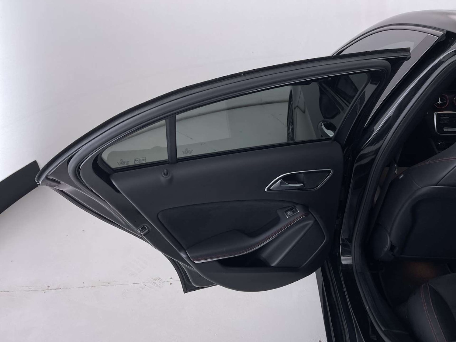 Used Mercedes-Benz A-Class 2018 for sale - 76402708: Photo 28