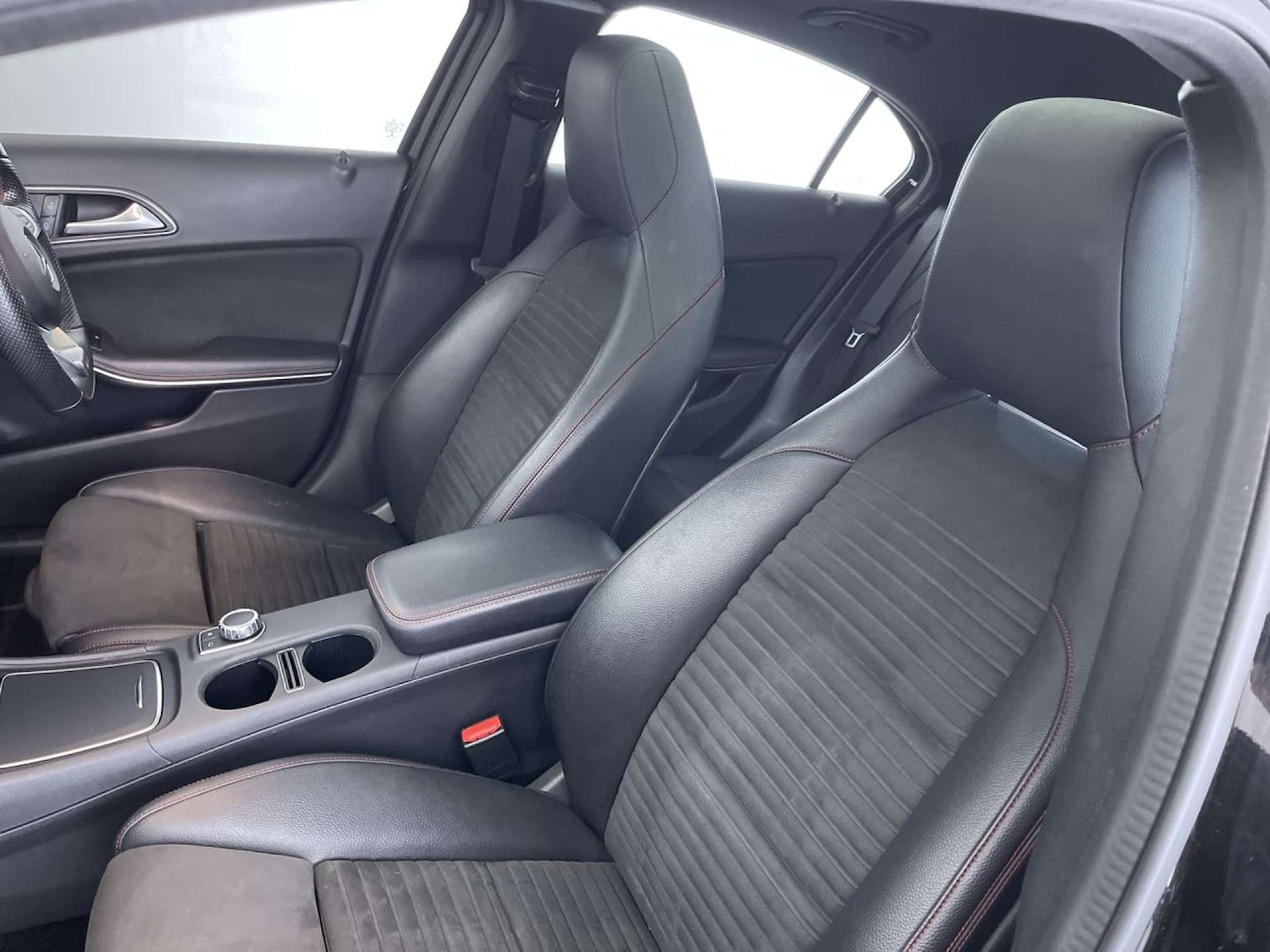 Used Mercedes-Benz A-Class 2018 for sale - 76402708: Photo 31