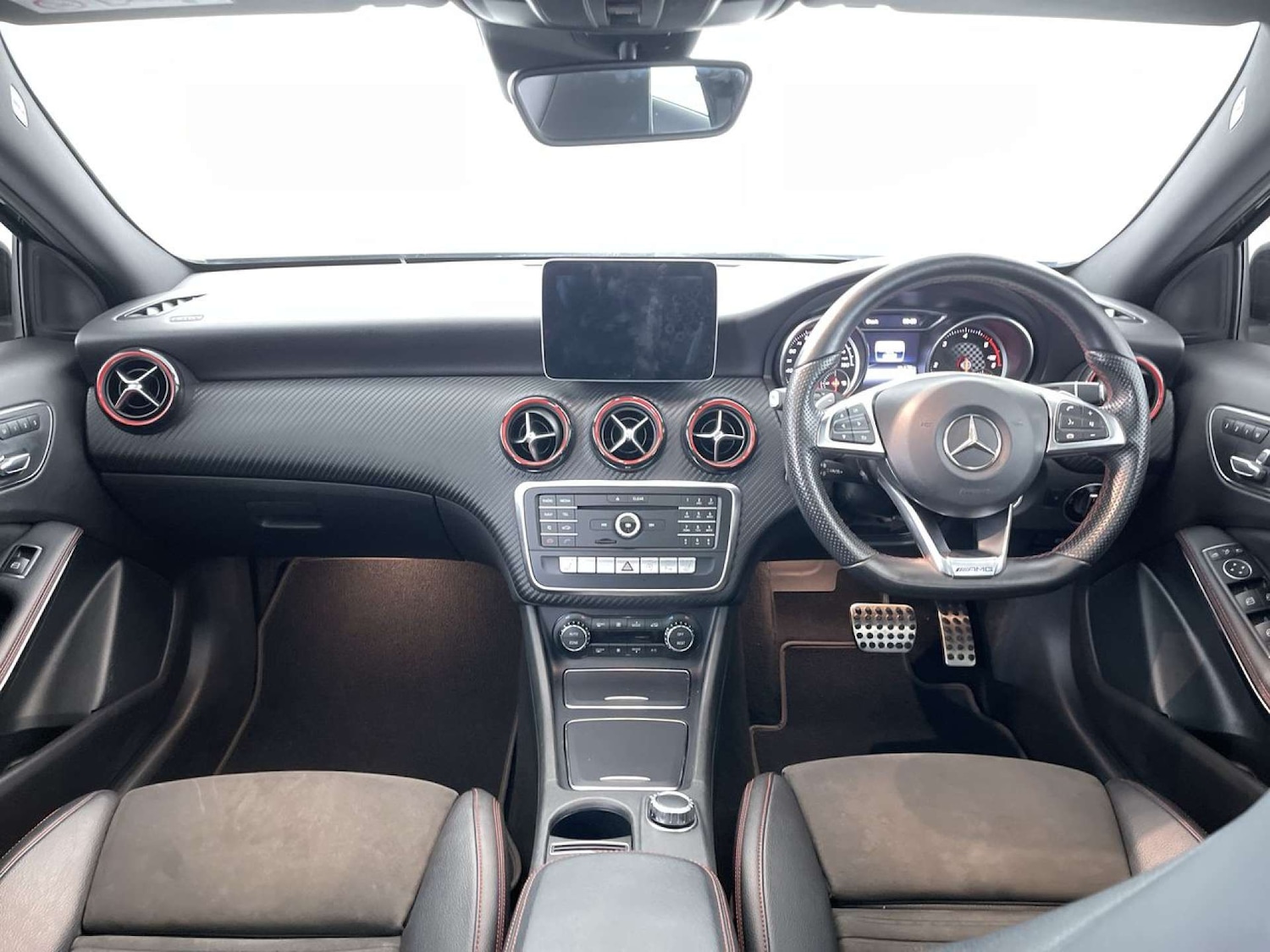 Used Mercedes-Benz A-Class 2018 for sale - 76402708: Photo 8