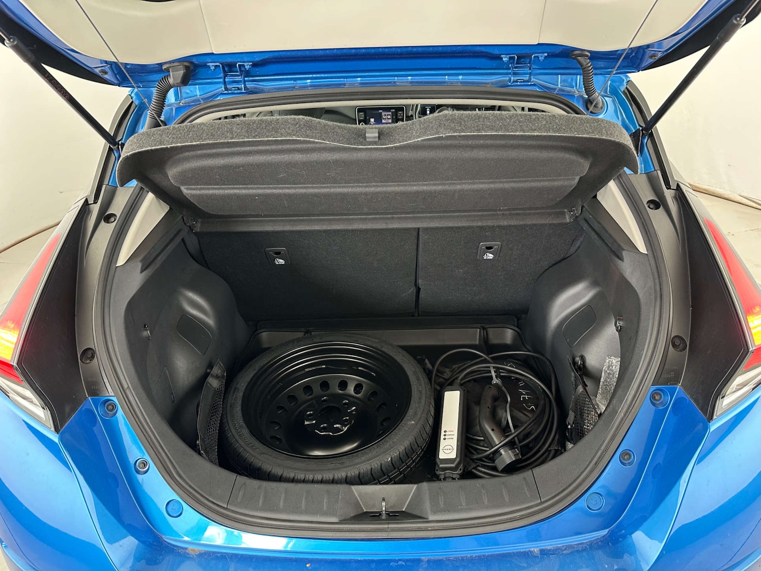 Used Nissan Leaf 2021 for sale - 77967960: Photo 7