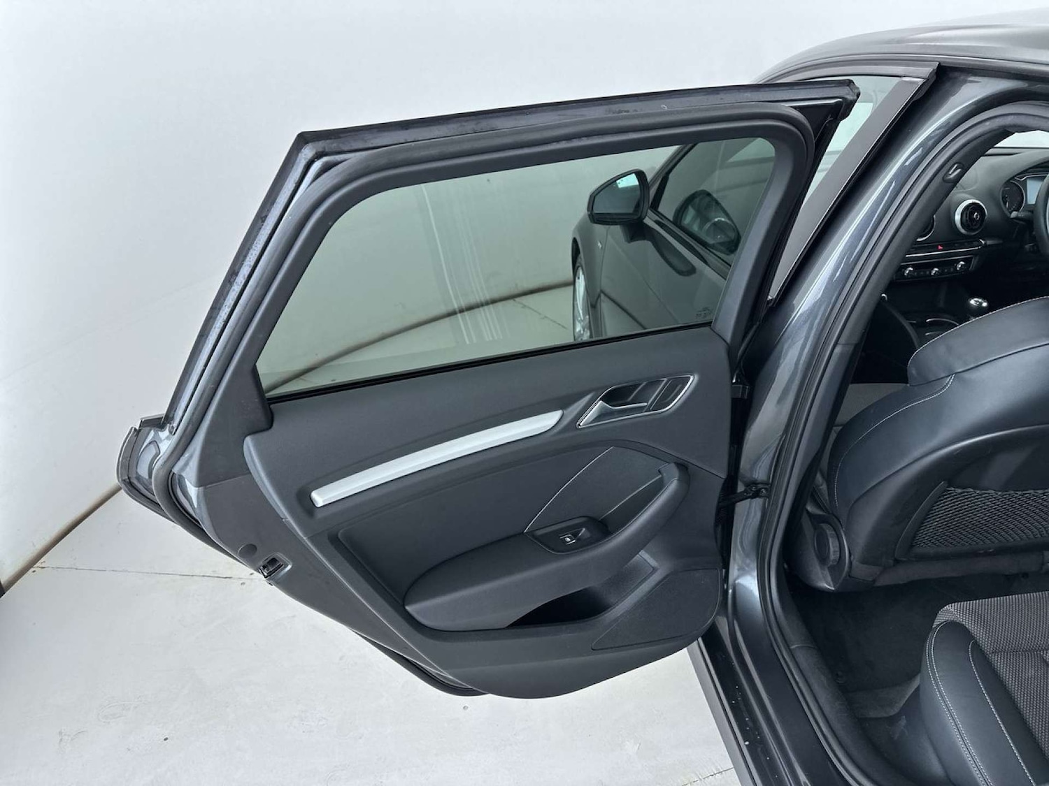 Used Audi A3 2017 for sale - 77583947: Photo 28