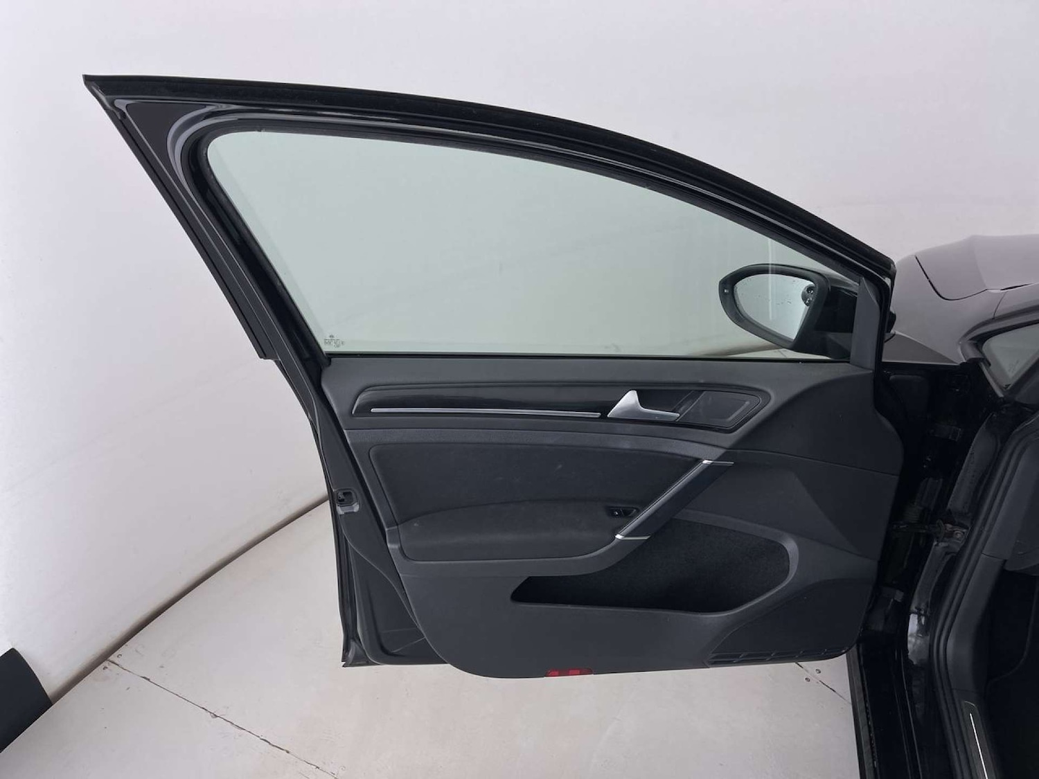 Used Volkswagen Golf 2015 for sale - 76385776: Photo 27