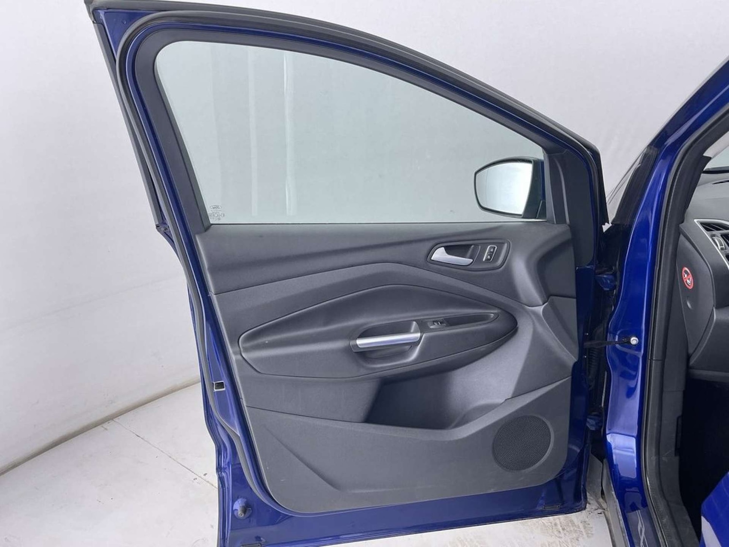 Used Ford Kuga 2015 for sale - 77297275: Photo 27