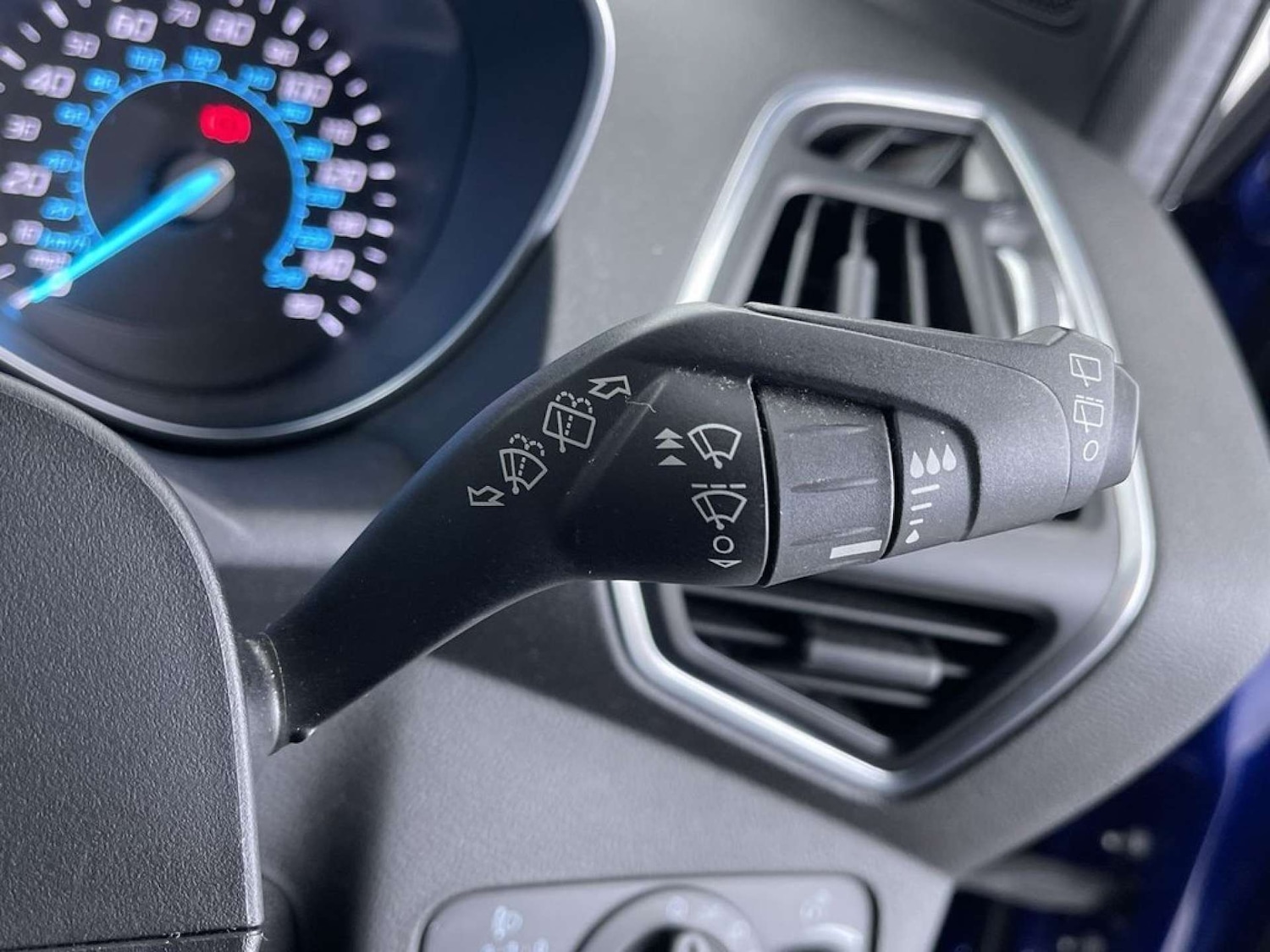 Used Ford Kuga 2015 for sale - 77297275: Photo 51