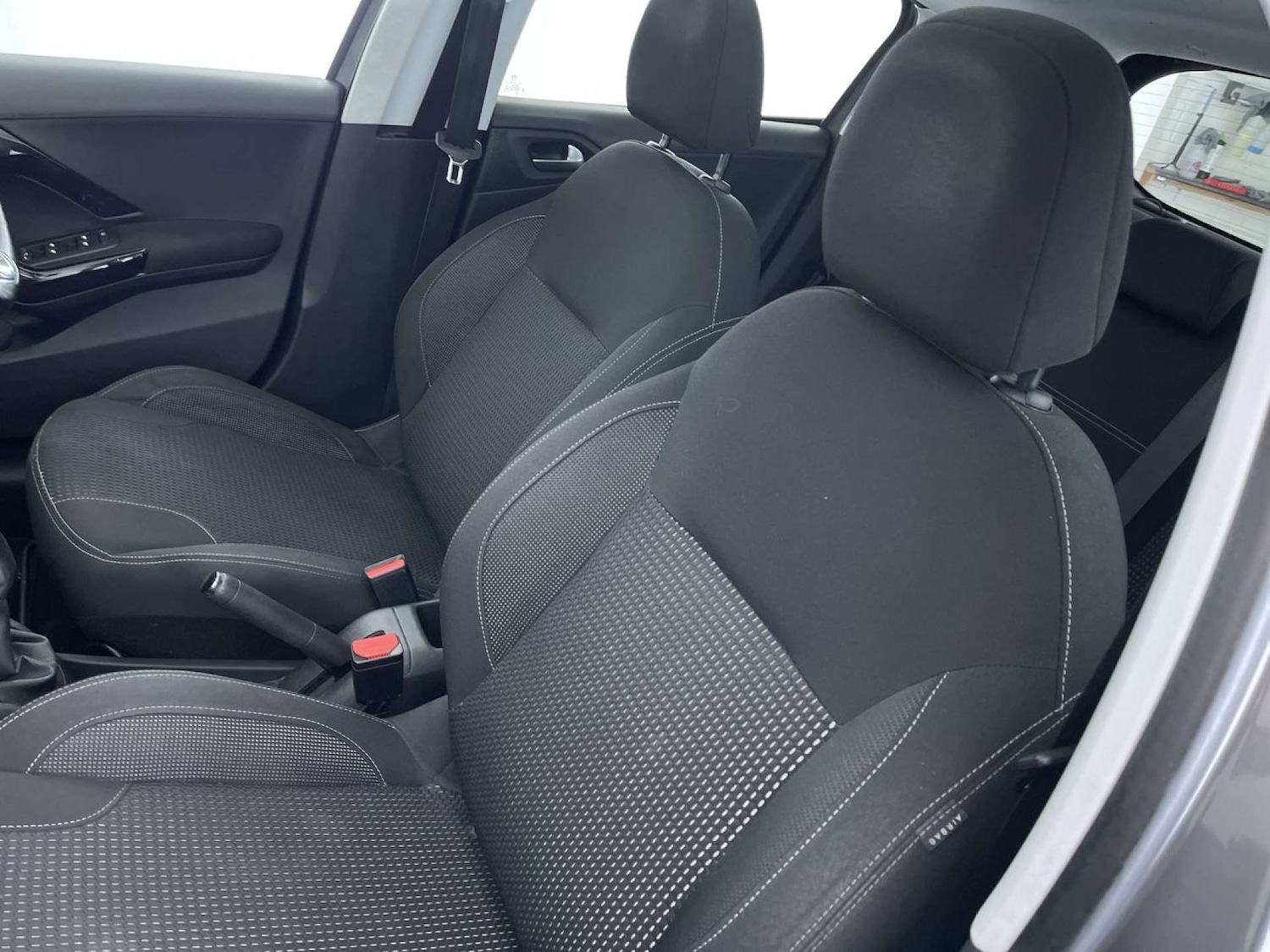 Used Peugeot 208 2018 for sale - 76602093: Photo 31