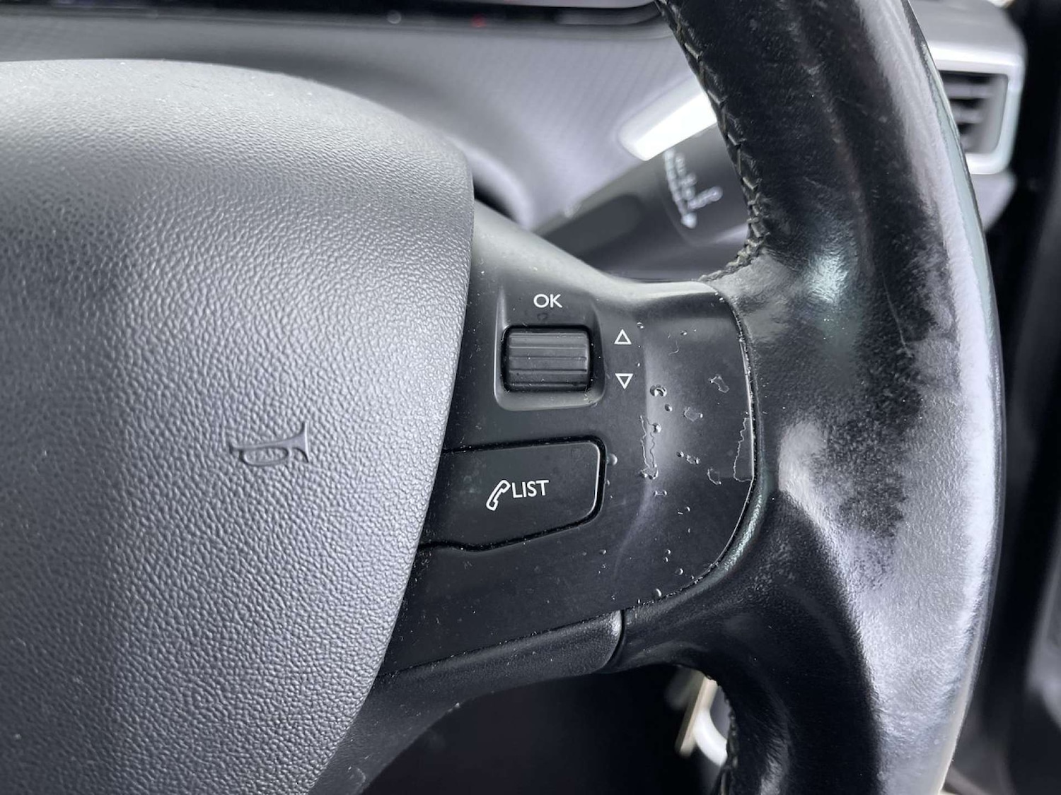 Used Peugeot 208 2018 for sale - 76602093: Photo 51