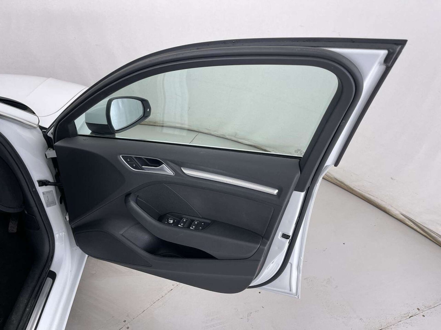 Used Audi A3 2017 for sale - 76429371: Photo 84