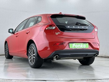 Used Volvo V40 2018 for sale - 77931990: Photo