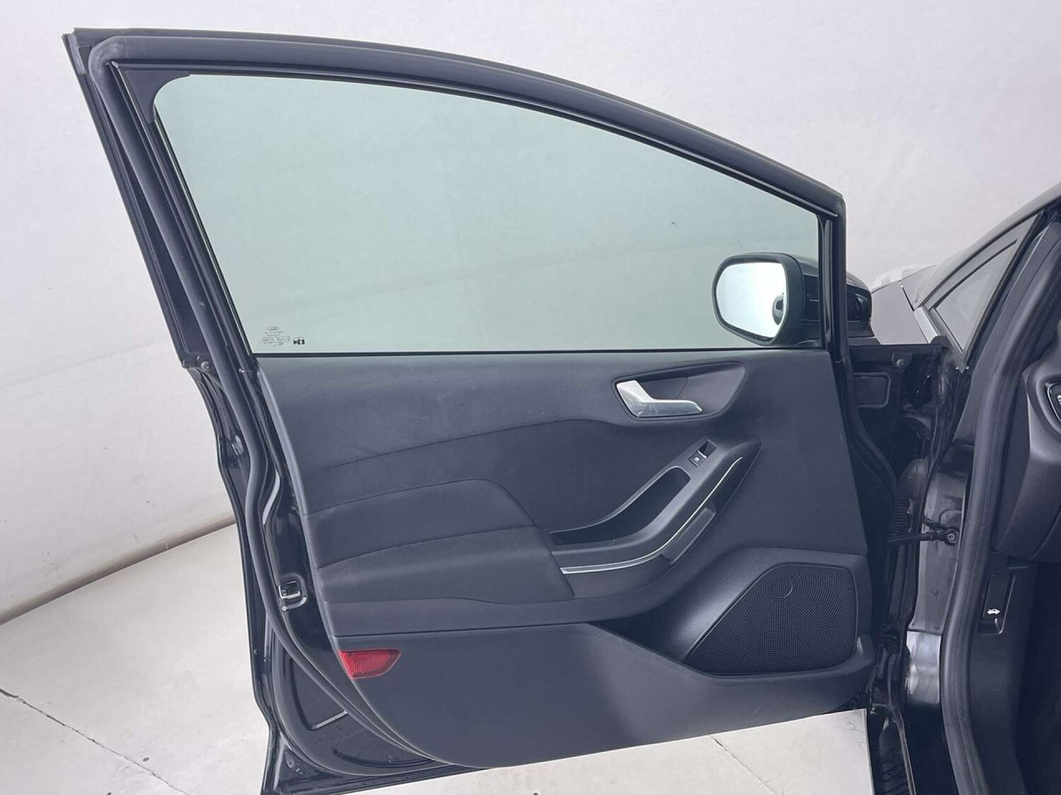 Used Ford Fiesta 2018 for sale - 76547252: Photo 27