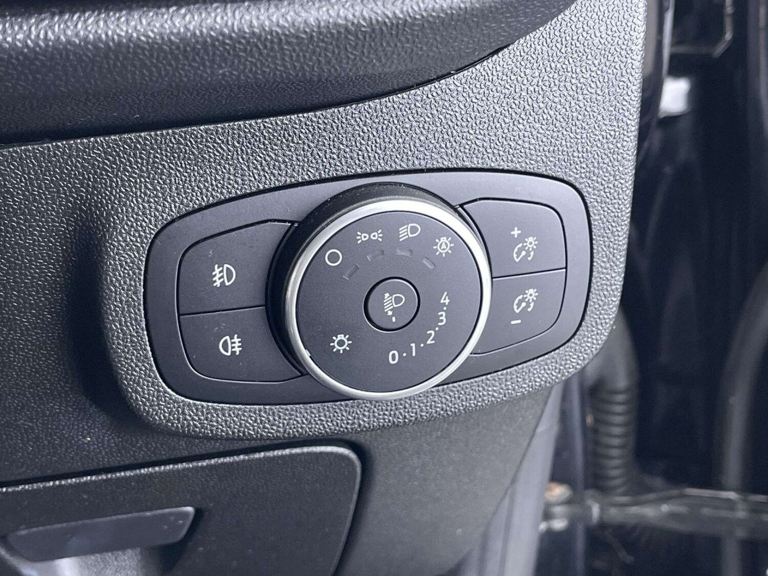 Used Ford Fiesta 2018 for sale - 76547252: Photo 48