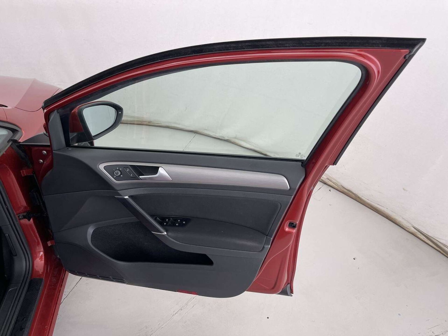 Used Volkswagen Golf 2016 for sale - 76005127: Photo 88