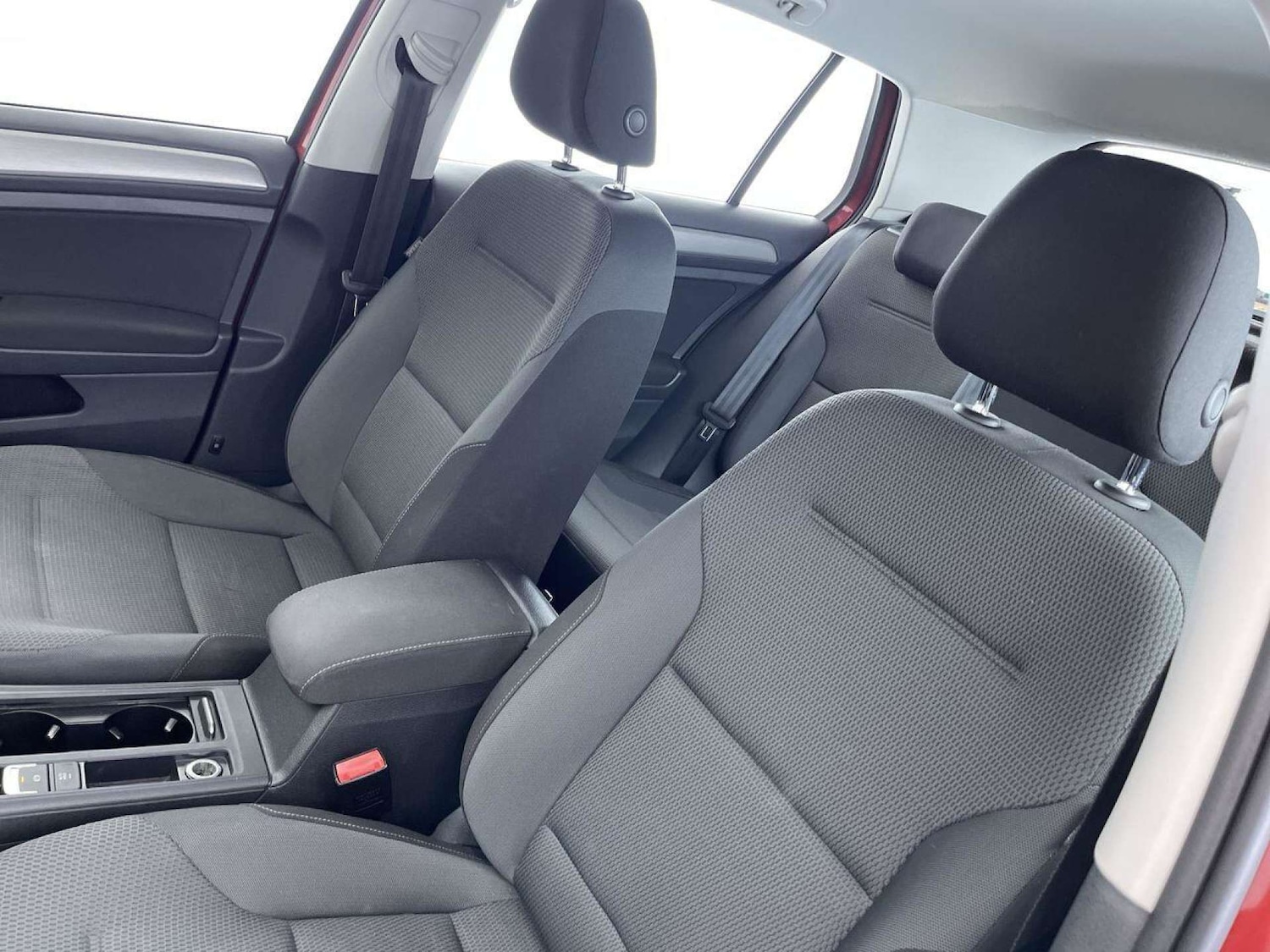 Used Volkswagen Golf 2016 for sale - 76005127: Photo 90